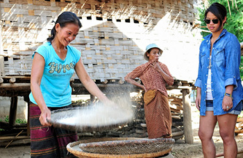 Route Nong Khiaw Phoukhoune paysages montagneux karstiques Nam Ou famille