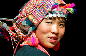 Découverte peuples nord Laos ethnies Hmong Khamu Akha trek