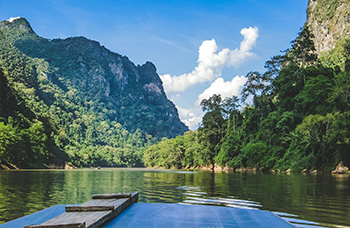 Descente Nam Ou pirogue privée Tai Dam lao lao pique-nique karstique Nong Khiaw